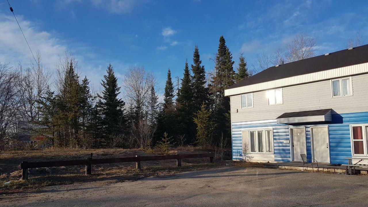 Executive Suites Chapleau Exterior photo